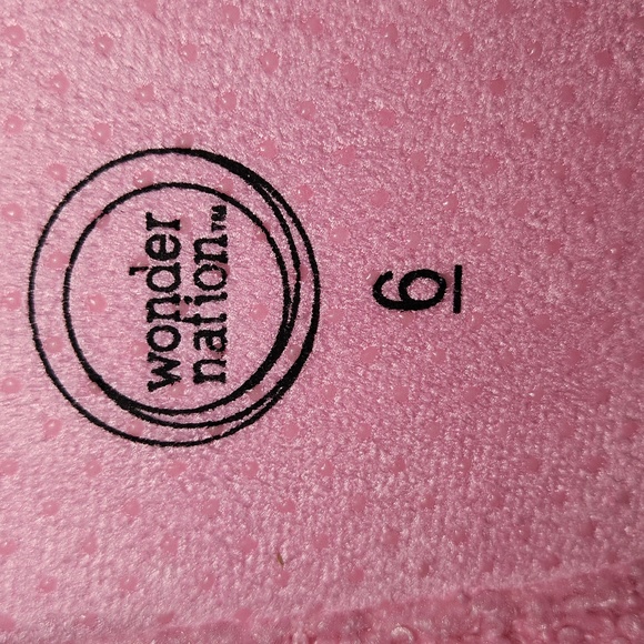 Wonder Nation Pink Rainbow  Slip on Cozy Slippers girls sizes 13/1 & 6 NWT - Picture 3 of 5